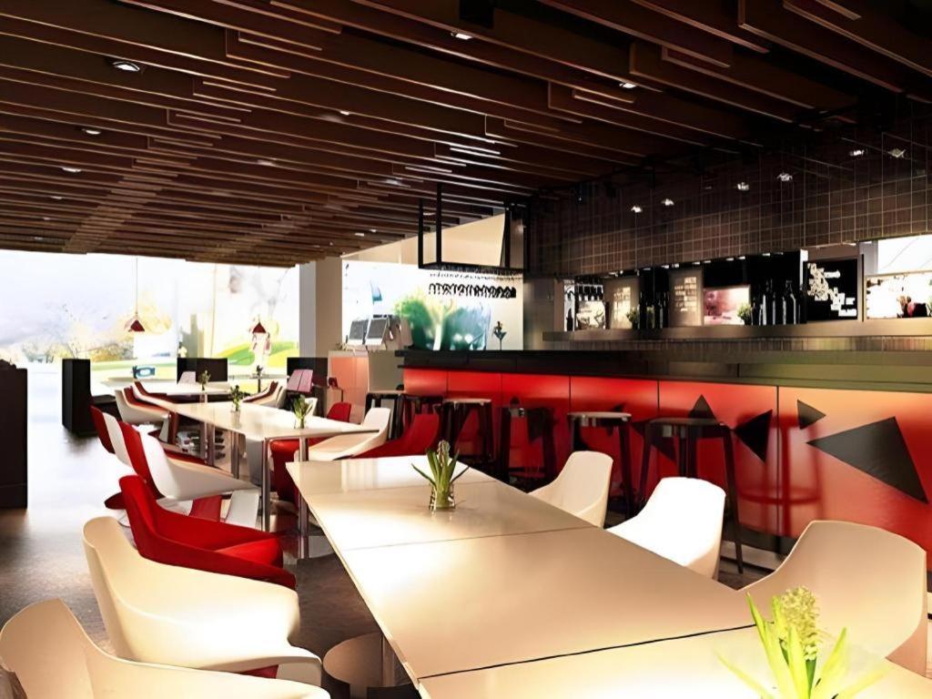 G Suites Hotel By Amithya Surabaya Ngoại thất bức ảnh