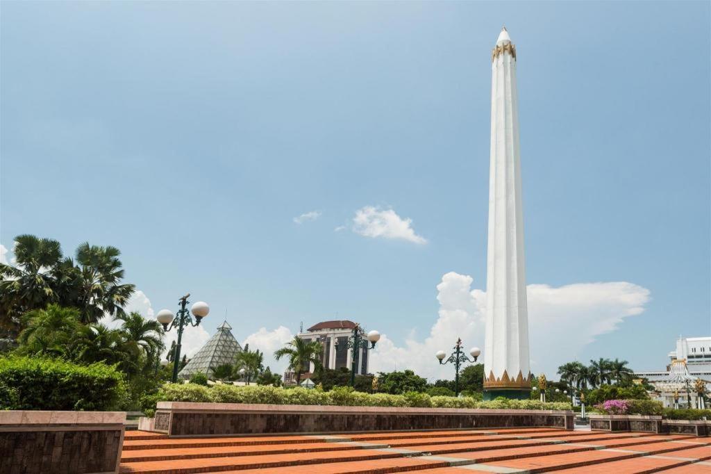 G Suites Hotel By Amithya Surabaya Ngoại thất bức ảnh