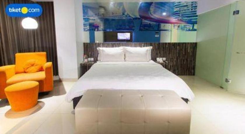 G Suites Hotel By Amithya Surabaya Ngoại thất bức ảnh